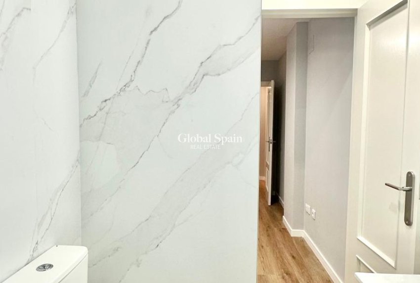 Venta - APARTAMENTO -
TORREVIEJA - La Mata pueblo