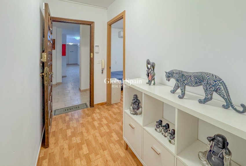 Venta - APARTAMENTO -
TORREVIEJA - La Mata pueblo