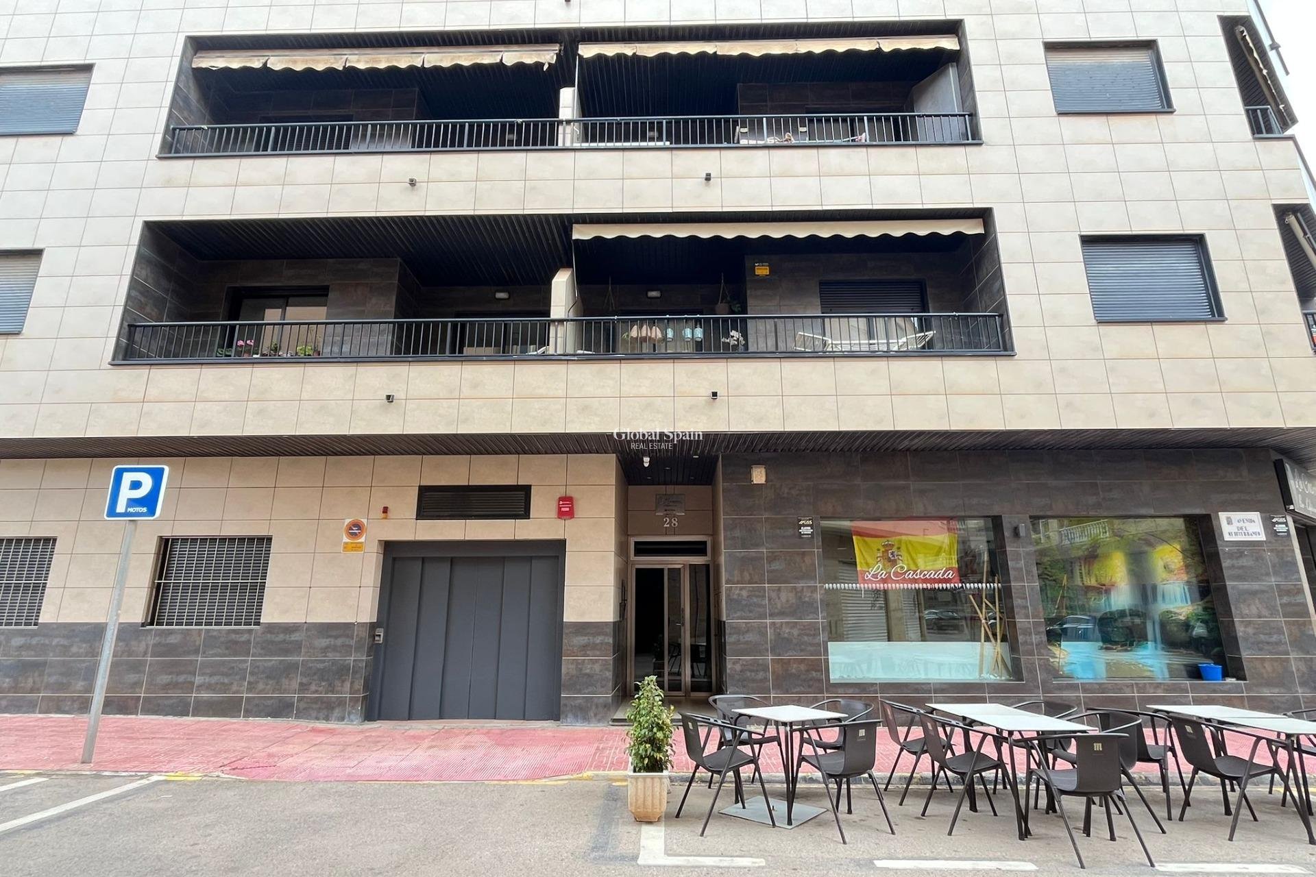 Venta - APARTAMENTO -
TORREVIEJA - La Mata pueblo