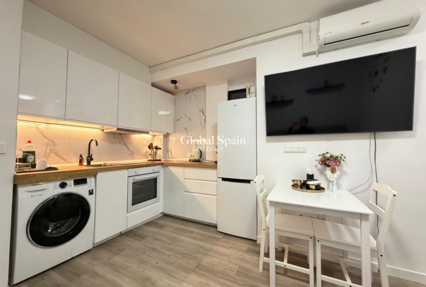 Venta - APARTAMENTO -
TORREVIEJA - La Mata pueblo