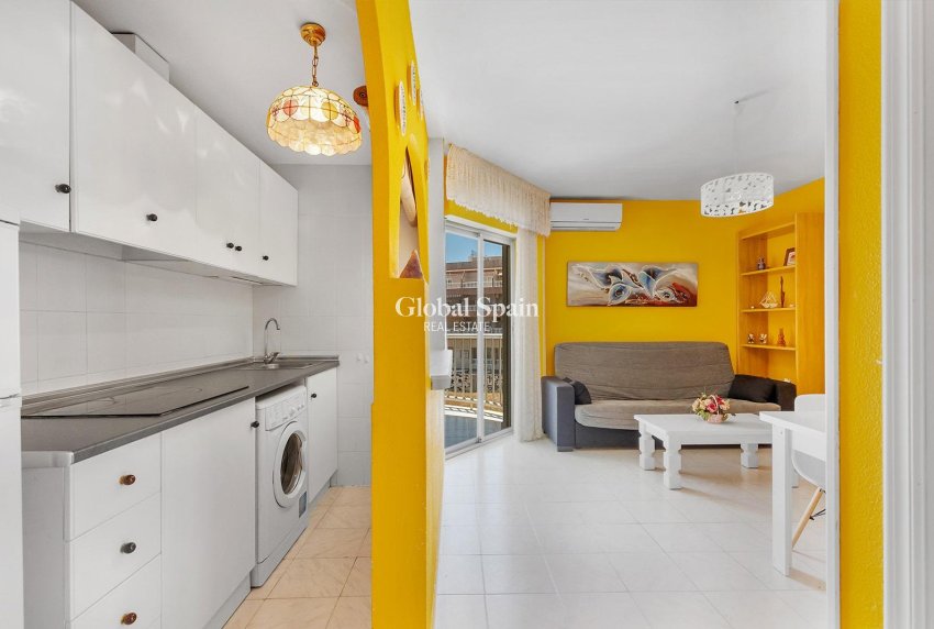 Venta - APARTAMENTO -
TORREVIEJA - La Mata pueblo