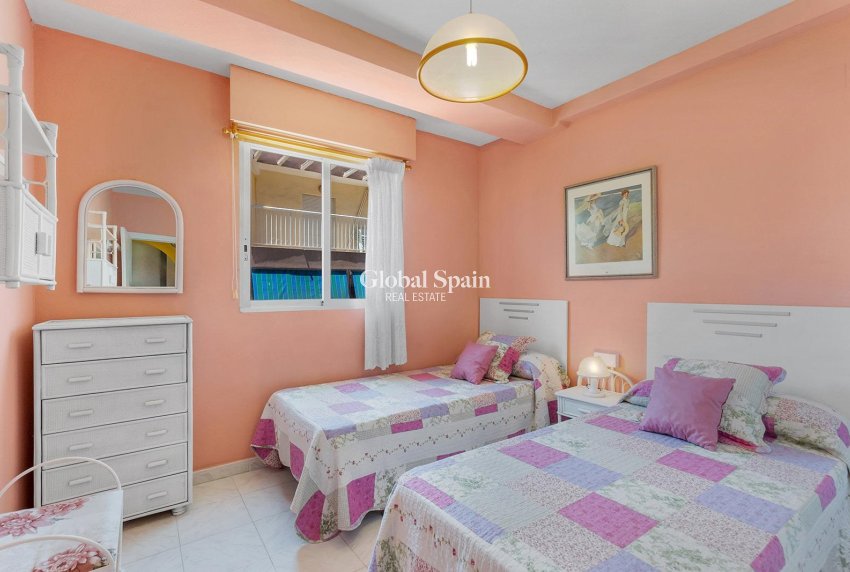 Venta - APARTAMENTO -
TORREVIEJA - La Mata pueblo