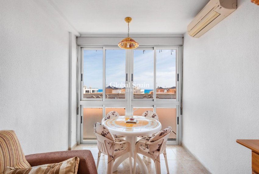 Venta - APARTAMENTO -
TORREVIEJA - La Mata pueblo