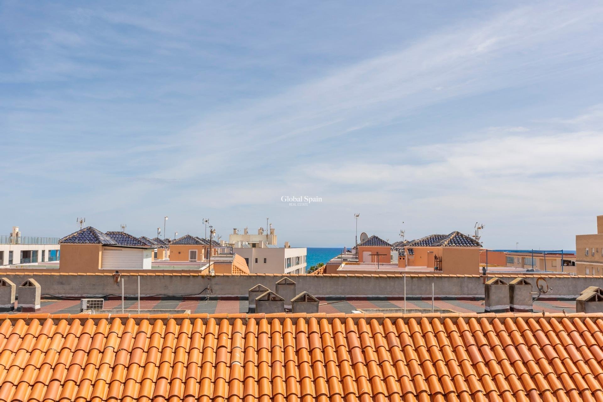Venta - APARTAMENTO -
TORREVIEJA - La Mata pueblo