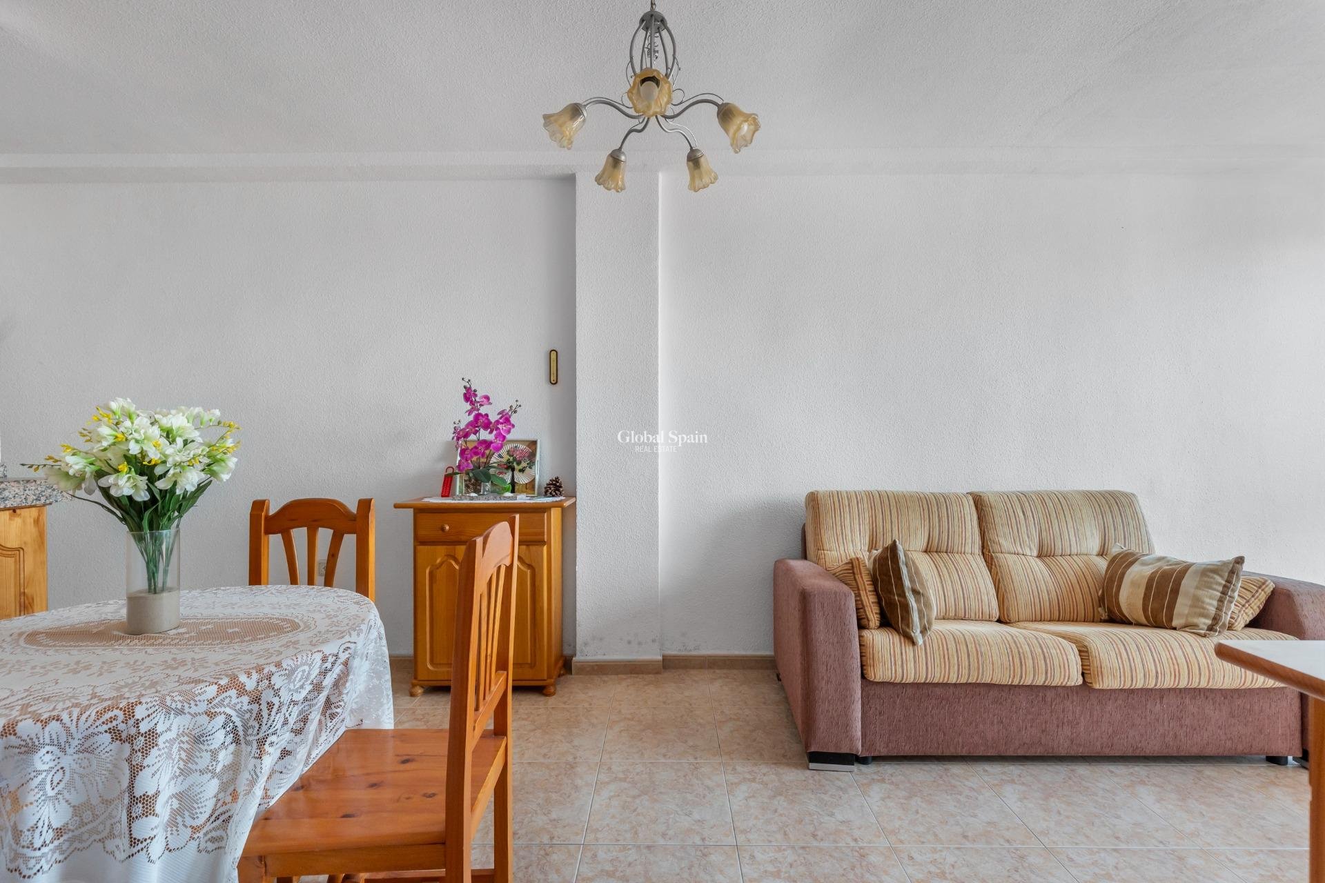 Venta - APARTAMENTO -
TORREVIEJA - La Mata pueblo