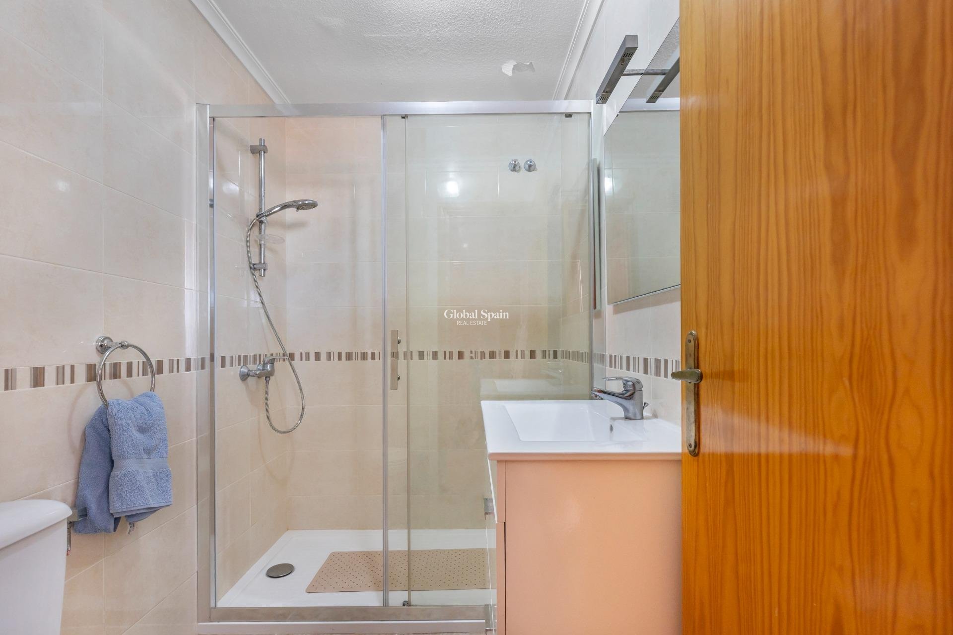 Venta - APARTAMENTO -
TORREVIEJA - La Mata pueblo