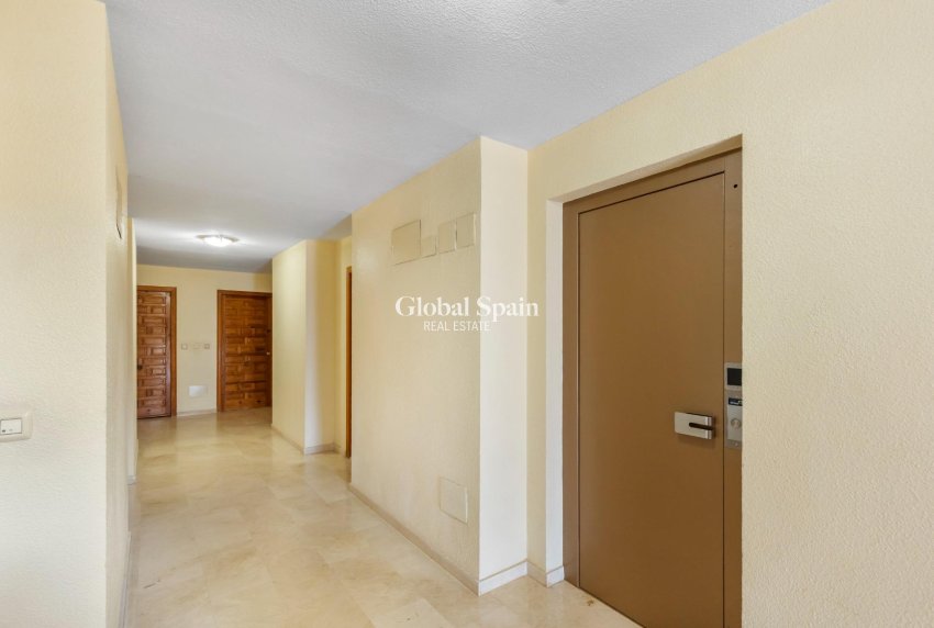 Venta - APARTAMENTO -
TORREVIEJA - La Mata pueblo