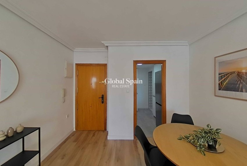 Venta - APARTAMENTO -
TORREVIEJA - La Mata pueblo