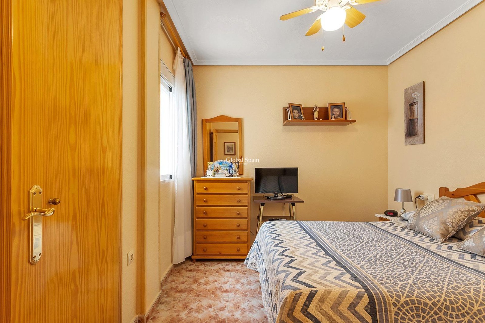 Venta - APARTAMENTO -
TORREVIEJA - La Mata pueblo