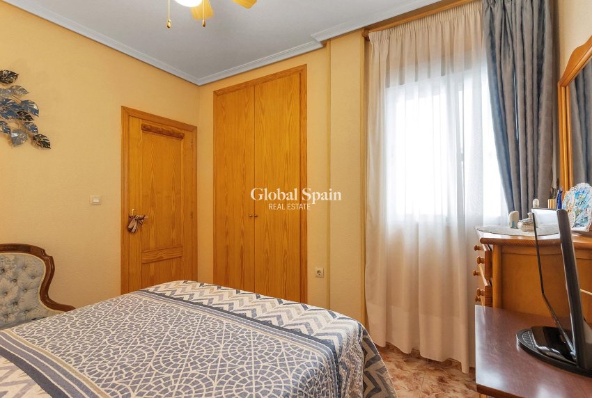 Venta - APARTAMENTO -
TORREVIEJA - La Mata pueblo
