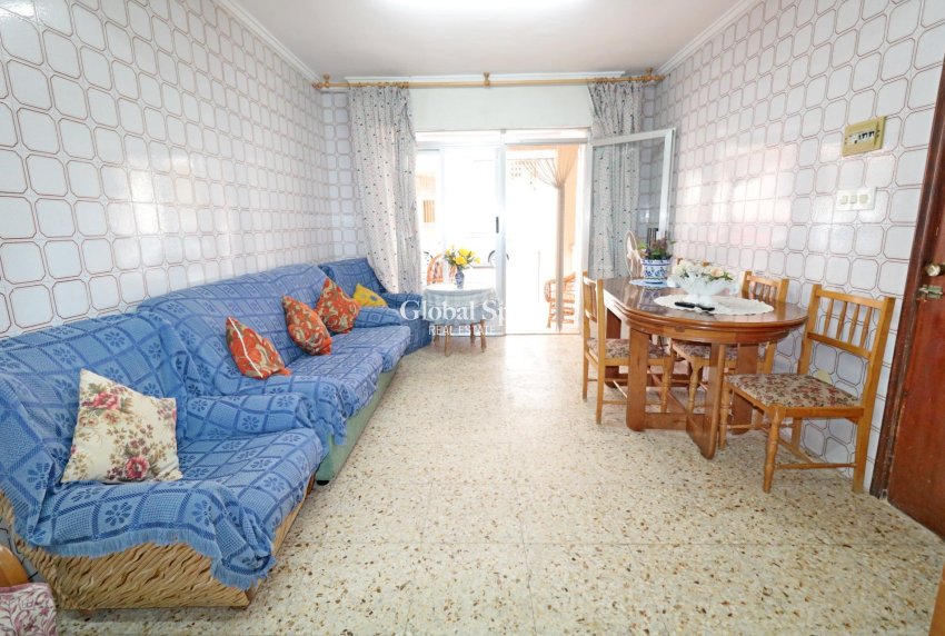 Venta - APARTAMENTO -
TORREVIEJA - La Mata pueblo