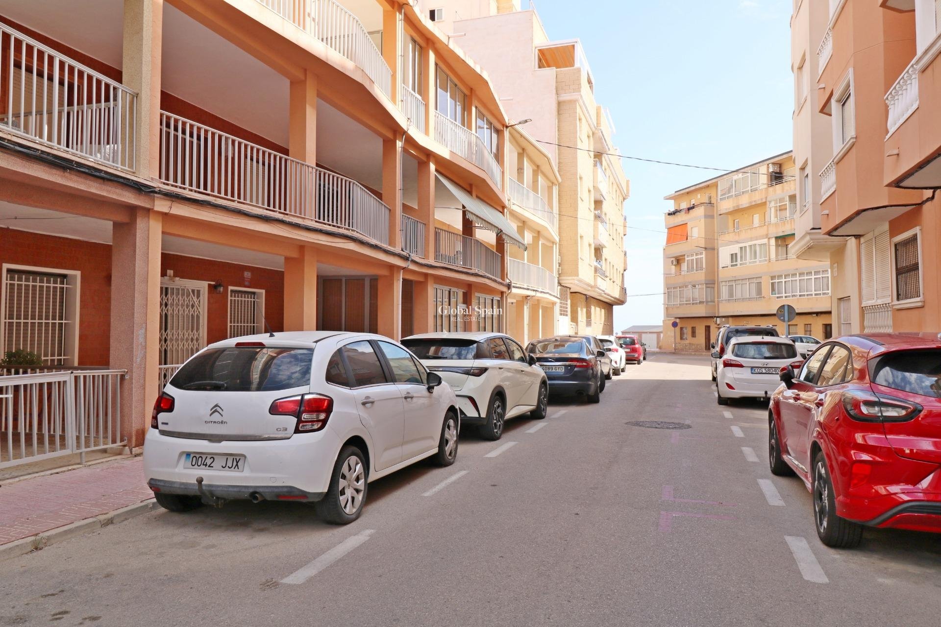 Venta - APARTAMENTO -
TORREVIEJA - La Mata pueblo