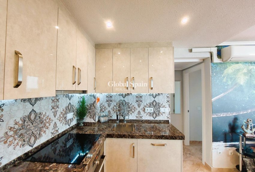 Venta - Apartamento -
TORREVIEJA - La Mata