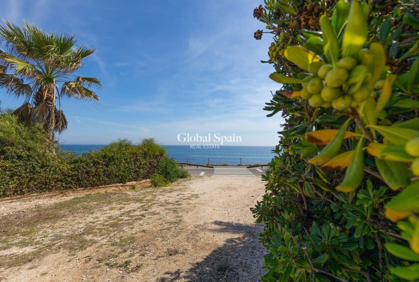 Venta - APARTAMENTO -
TORREVIEJA - La Mata