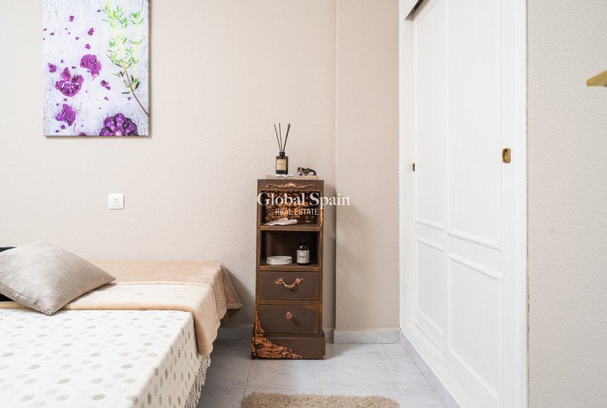 Venta - APARTAMENTO -
TORREVIEJA - La Mata