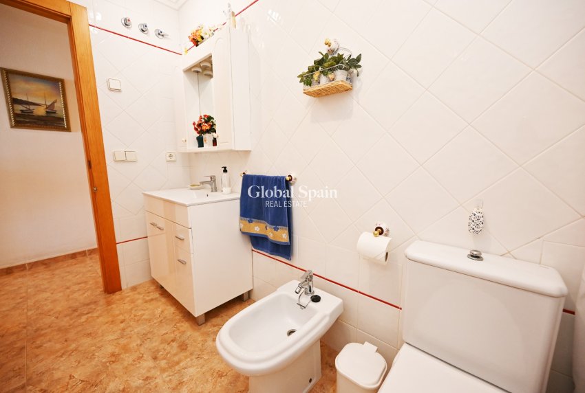 Venta - APARTAMENTO -
TORREVIEJA - La Mata