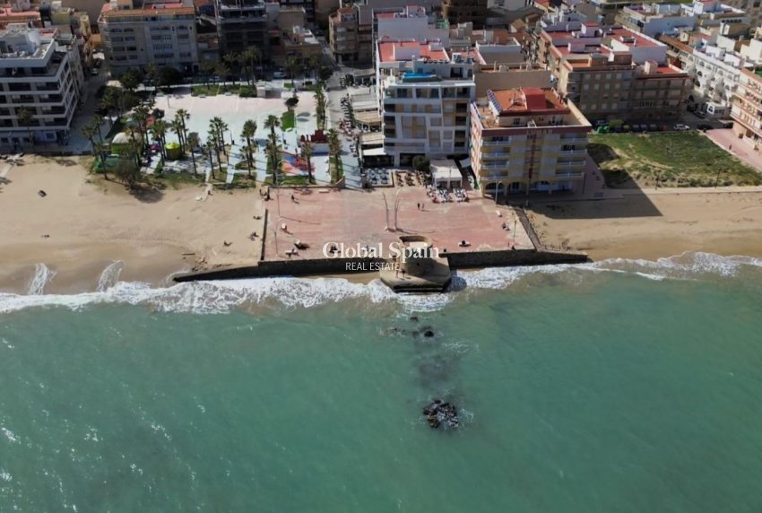 Venta - APARTAMENTO -
TORREVIEJA - La Mata