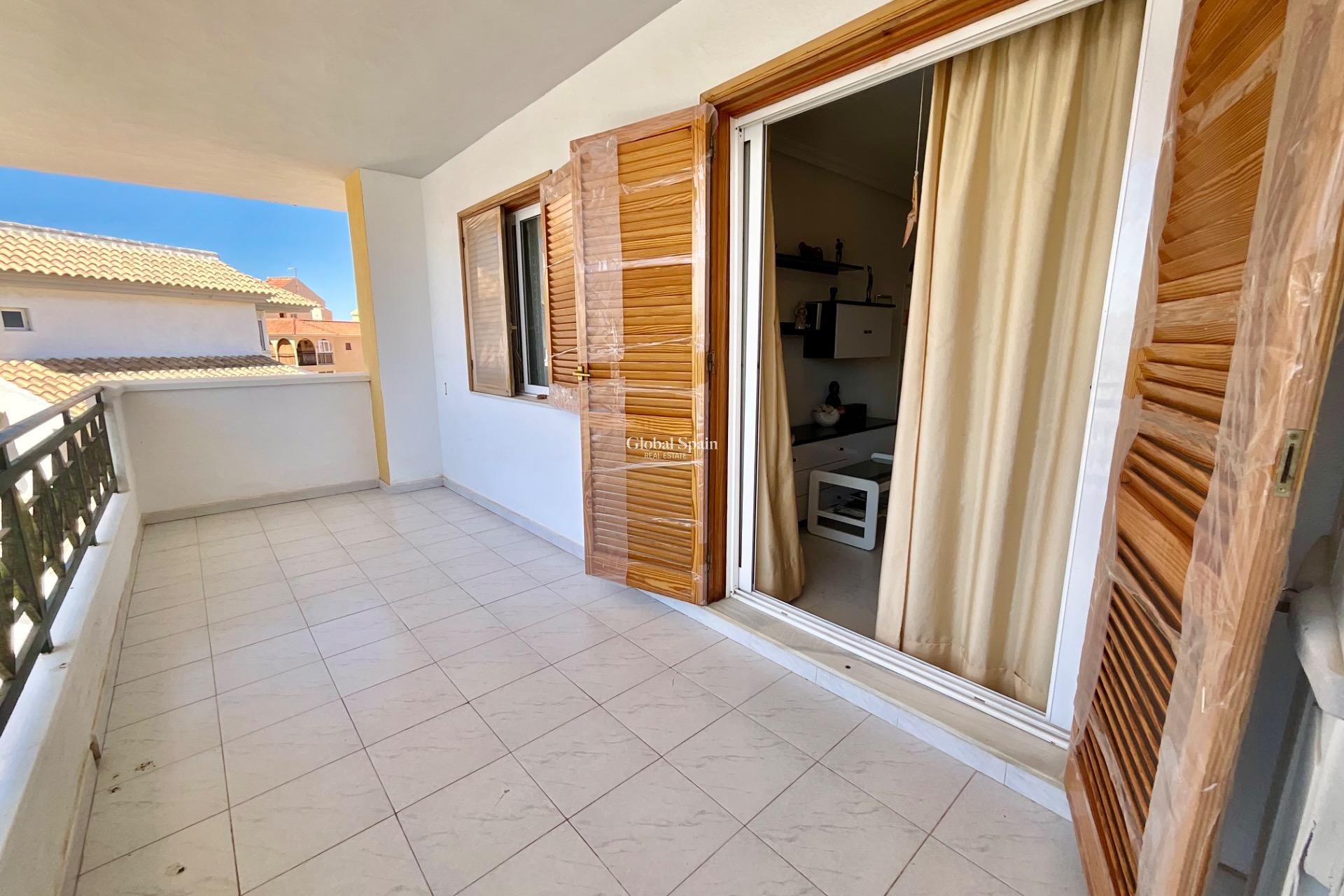 Venta - APARTAMENTO -
TORREVIEJA - La Mata