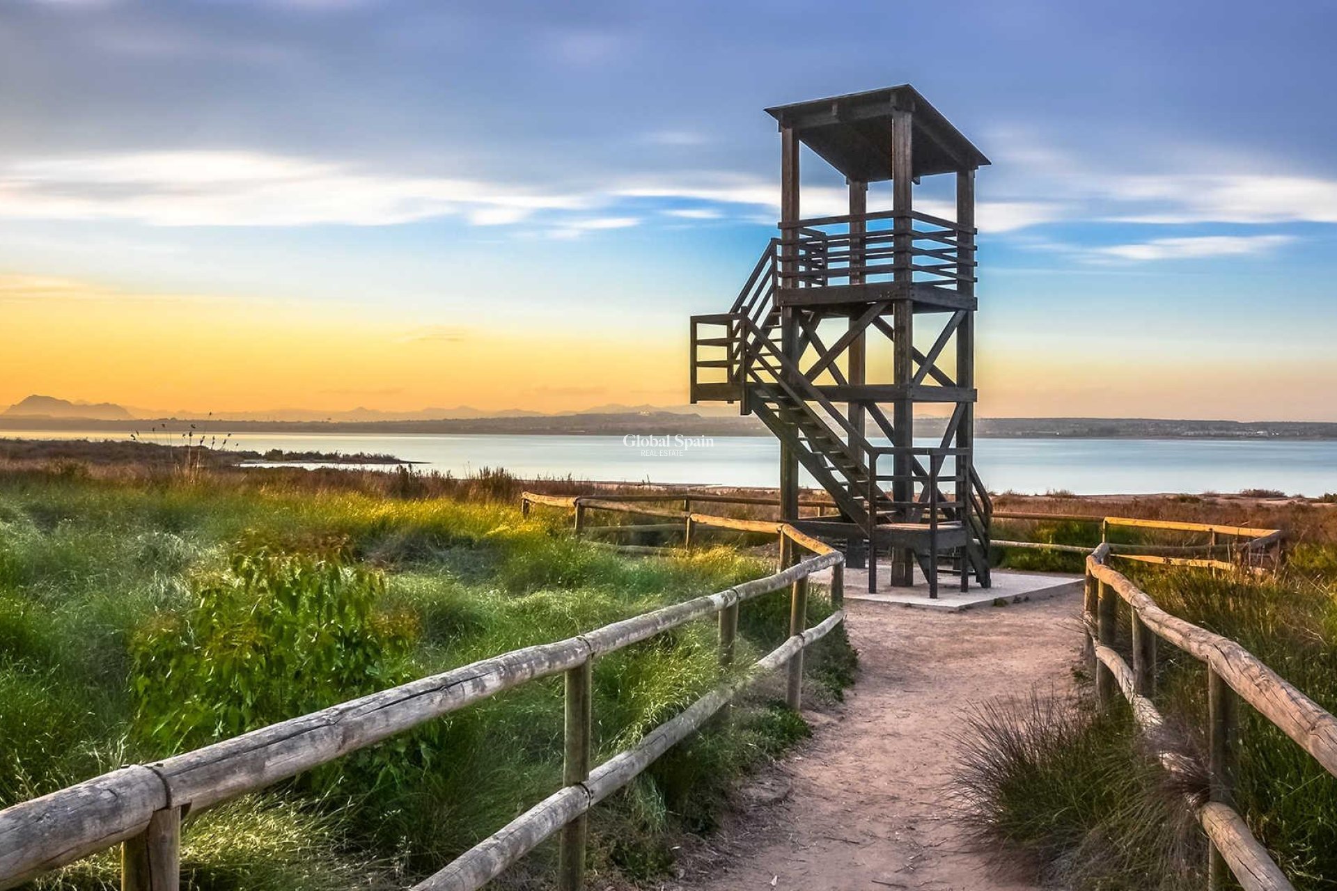 Venta - APARTAMENTO -
TORREVIEJA - La Mata