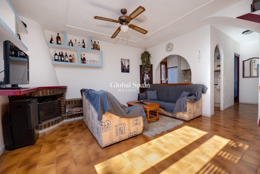 Venta - APARTAMENTO -
TORREVIEJA - La Mata