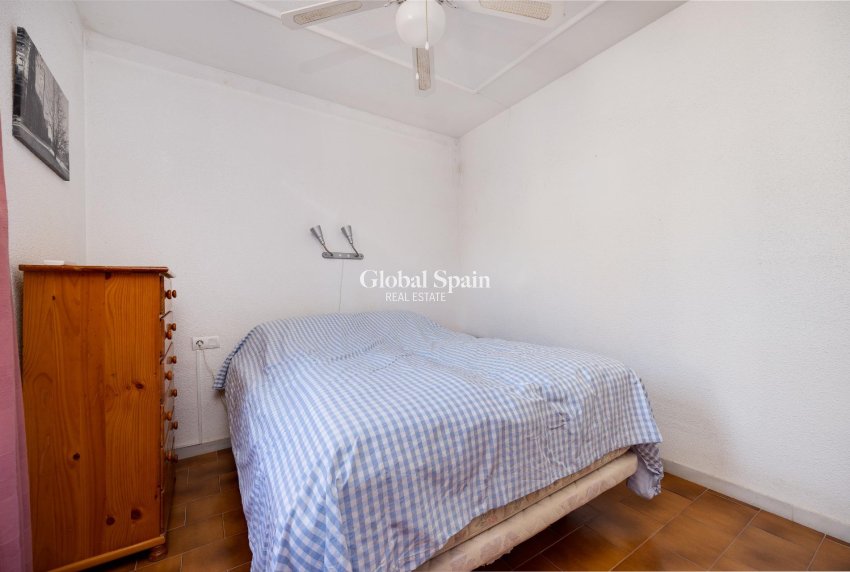 Venta - APARTAMENTO -
TORREVIEJA - La Mata