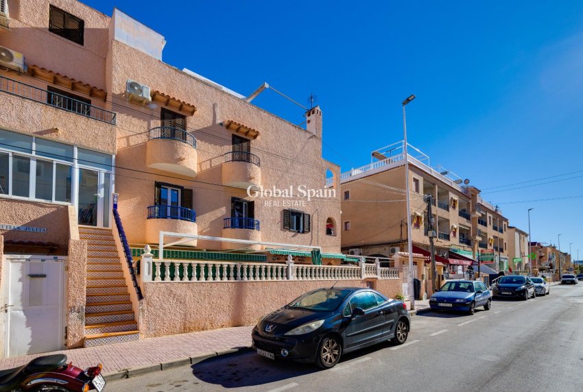 Venta - APARTAMENTO -
TORREVIEJA - La Mata
