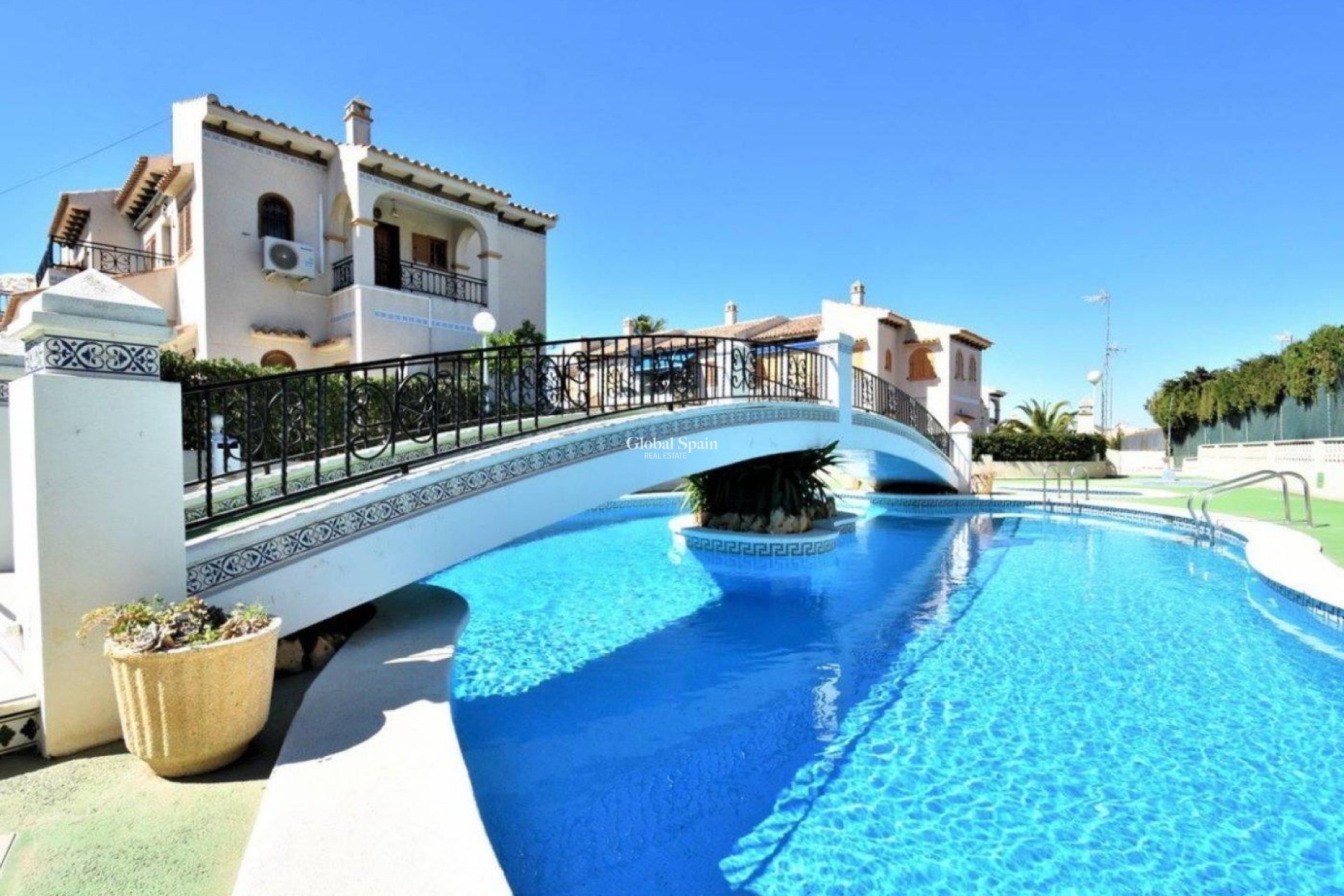 Venta - APARTAMENTO -
TORREVIEJA - La Mata