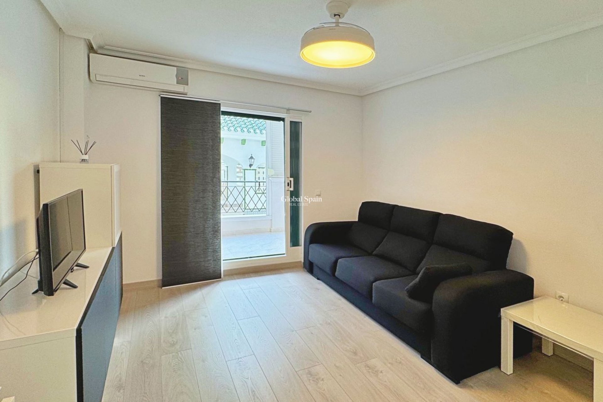 Venta - APARTAMENTO -
TORREVIEJA - La Mata