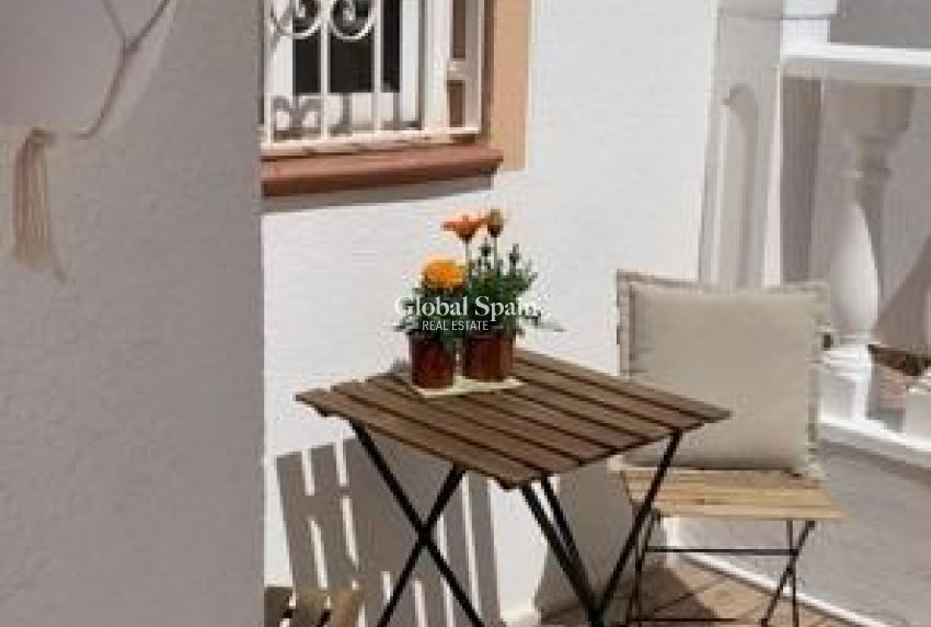 Venta - APARTAMENTO -
TORREVIEJA - La Mata