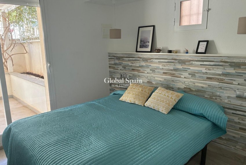 Venta - APARTAMENTO -
TORREVIEJA - La Mata