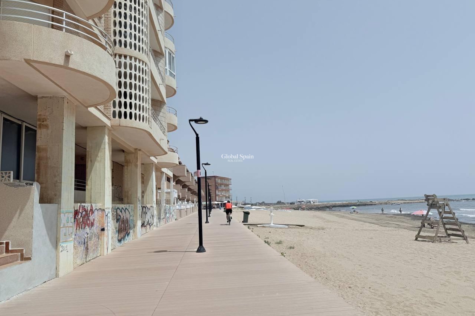 Venta - APARTAMENTO -
TORREVIEJA - La Mata