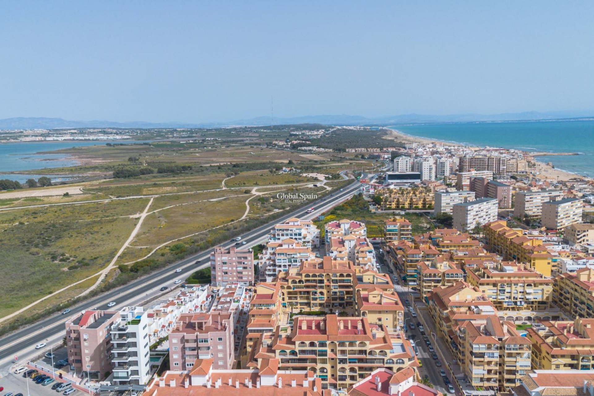 Venta - APARTAMENTO -
TORREVIEJA - La Mata