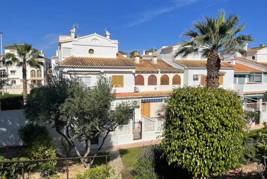 Venta - APARTAMENTO -
TORREVIEJA - La Mata