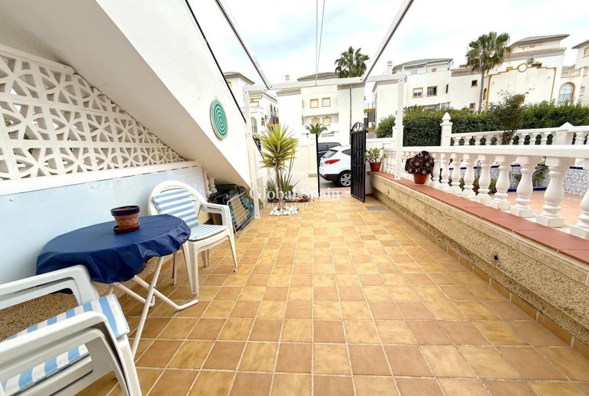 Venta - APARTAMENTO -
TORREVIEJA - La Mata