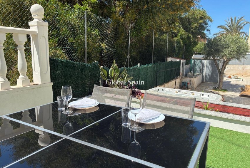 Venta - APARTAMENTO -
TORREVIEJA - La Mata