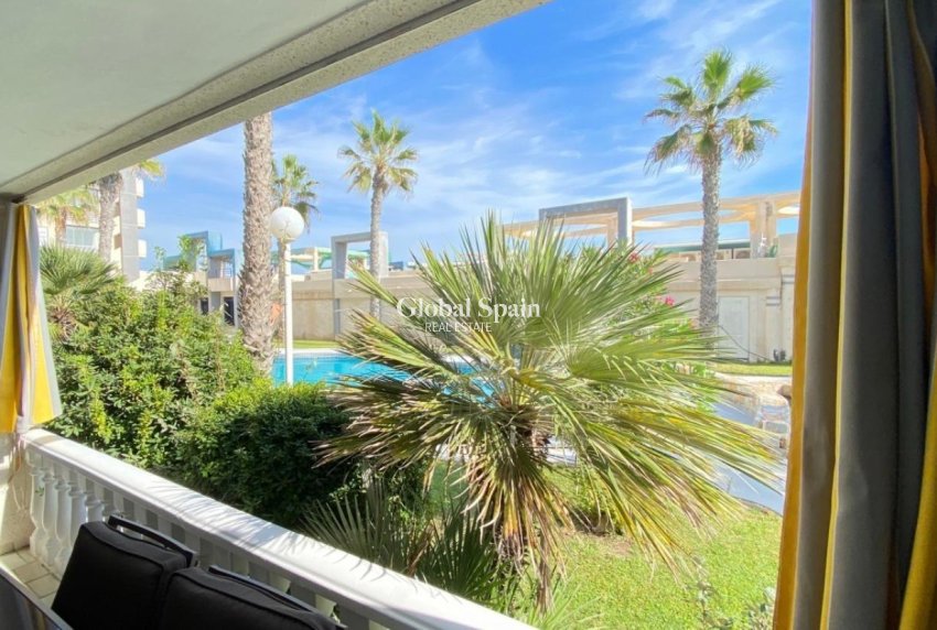 Venta - APARTAMENTO -
TORREVIEJA - La Mata
