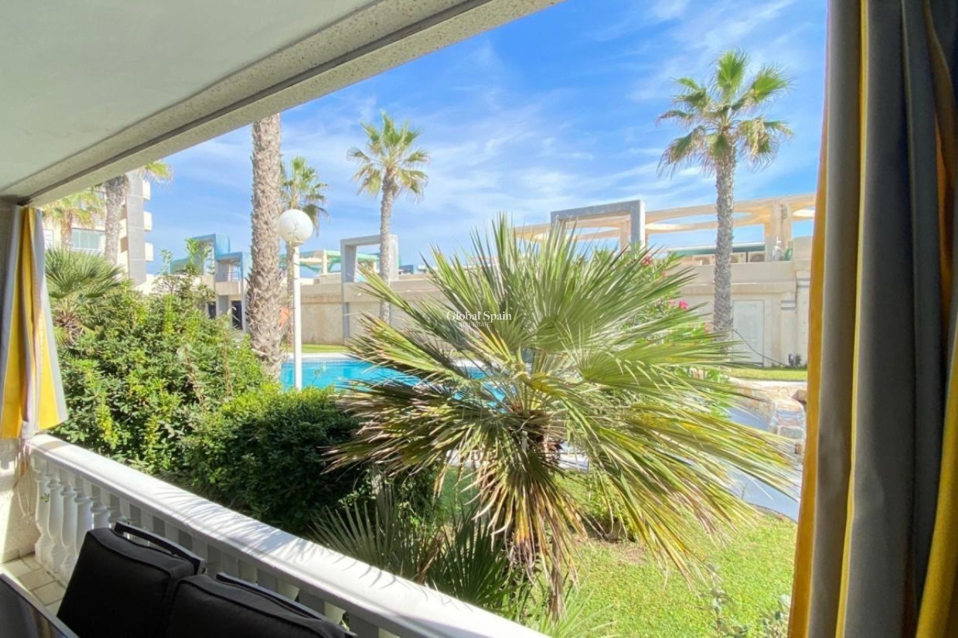 Venta - APARTAMENTO -
TORREVIEJA - La Mata