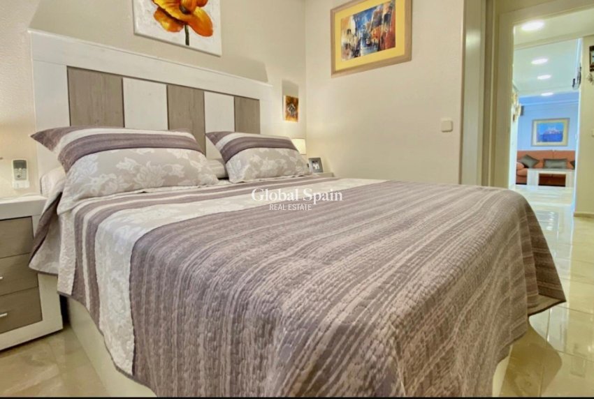 Venta - APARTAMENTO -
TORREVIEJA - La Mata