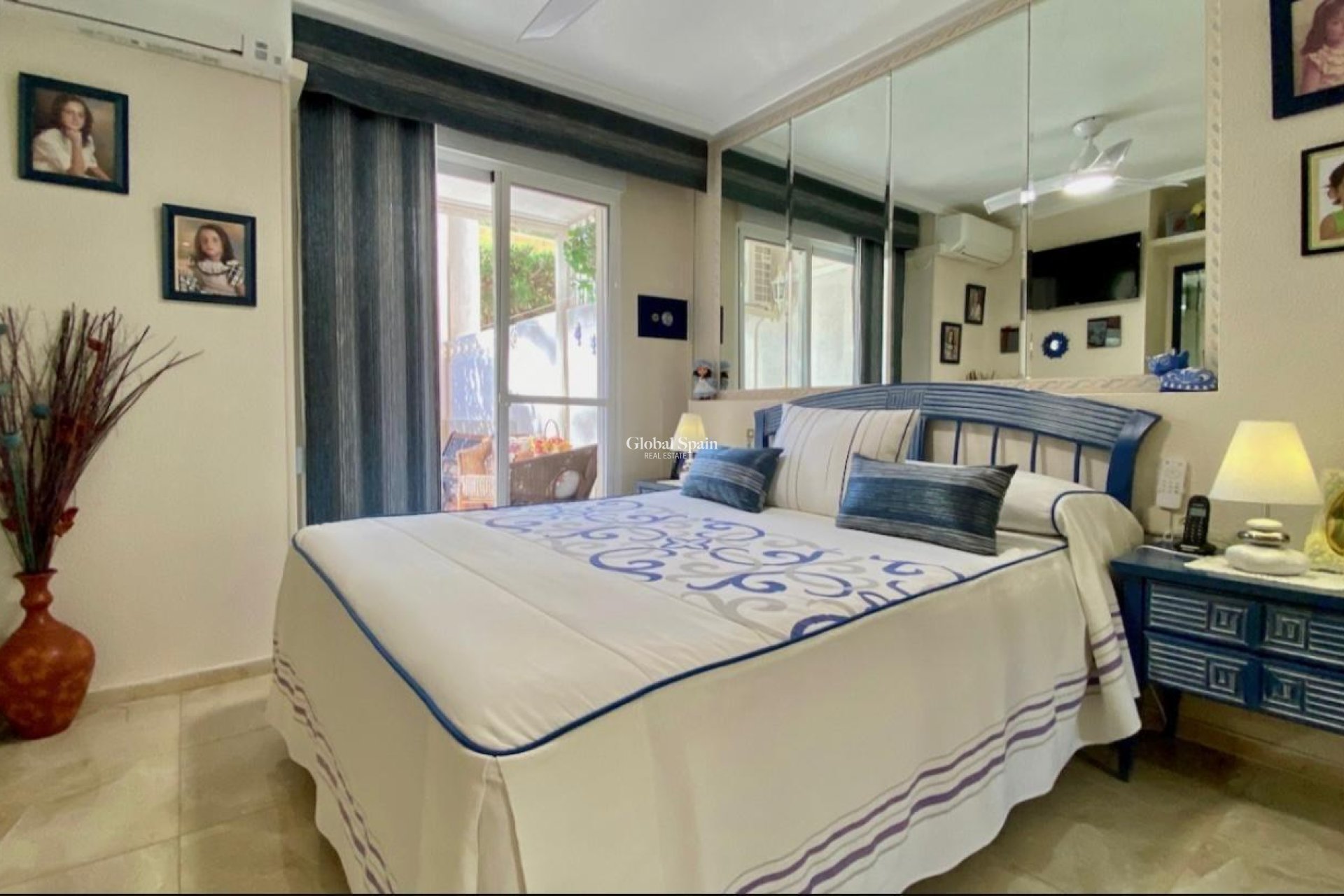 Venta - APARTAMENTO -
TORREVIEJA - La Mata