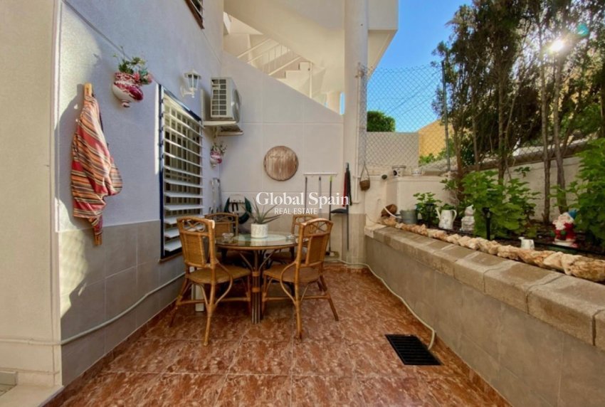 Venta - APARTAMENTO -
TORREVIEJA - La Mata