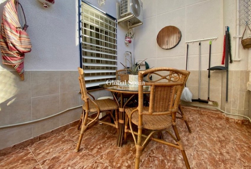 Venta - APARTAMENTO -
TORREVIEJA - La Mata