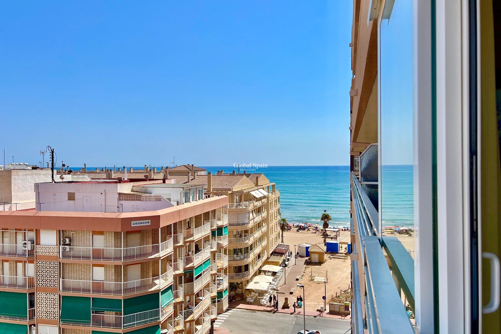Venta - APARTAMENTO -
TORREVIEJA - La Mata