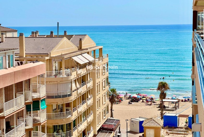 Venta - APARTAMENTO -
TORREVIEJA - La Mata