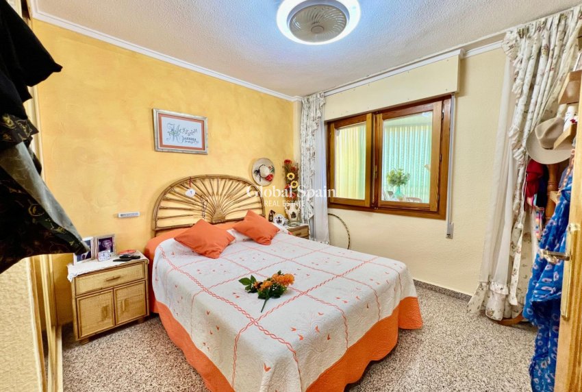 Venta - APARTAMENTO -
TORREVIEJA - La Mata