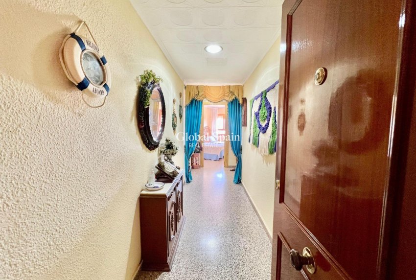Venta - APARTAMENTO -
TORREVIEJA - La Mata