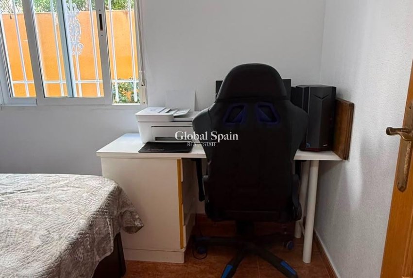 Venta - APARTAMENTO -
TORREVIEJA - La Mata
