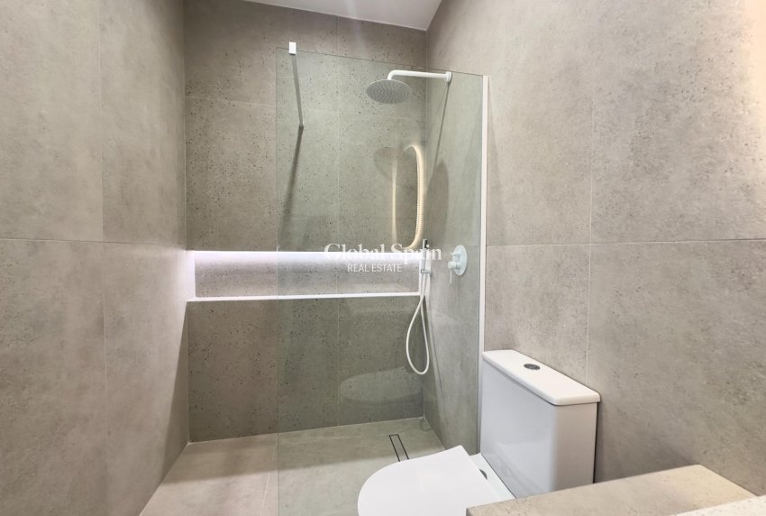 Venta - APARTAMENTO -
TORREVIEJA - La Siesta - El Salado - Torreta