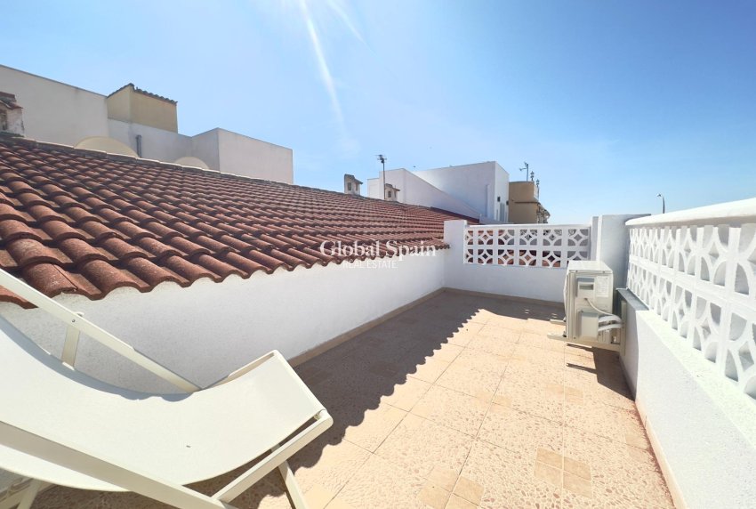 Venta - APARTAMENTO -
TORREVIEJA - La Siesta - El Salado - Torreta