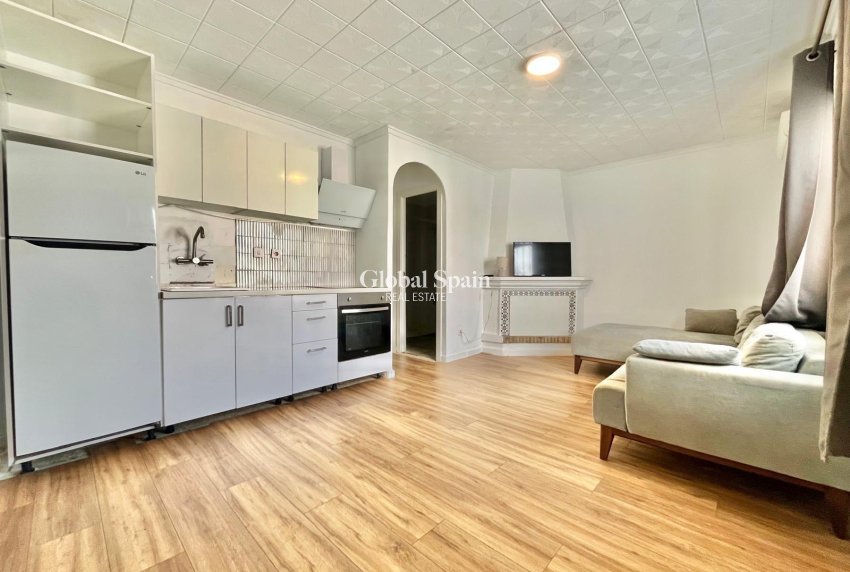 Venta - APARTAMENTO -
TORREVIEJA - La Siesta - El Salado - Torreta