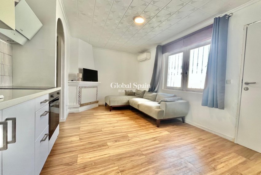 Venta - APARTAMENTO -
TORREVIEJA - La Siesta - El Salado - Torreta